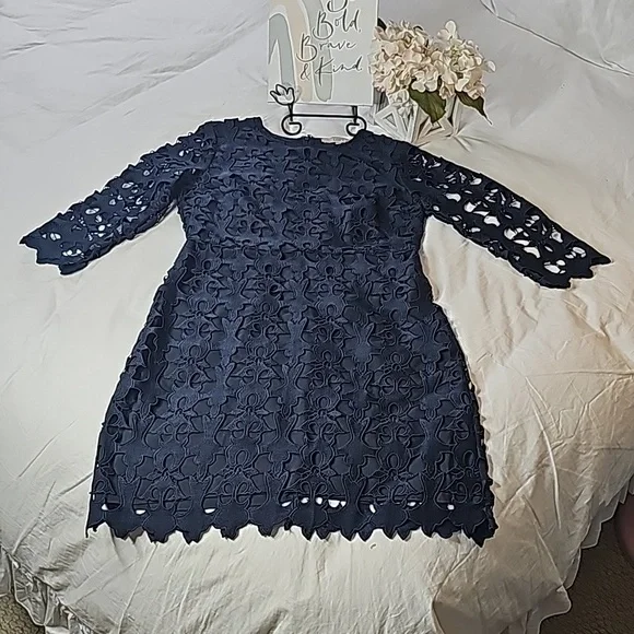 Loft Floral Lace Design Navy Blue Dress rounded scoop neck Mother of the bride - Picture 4 of 14